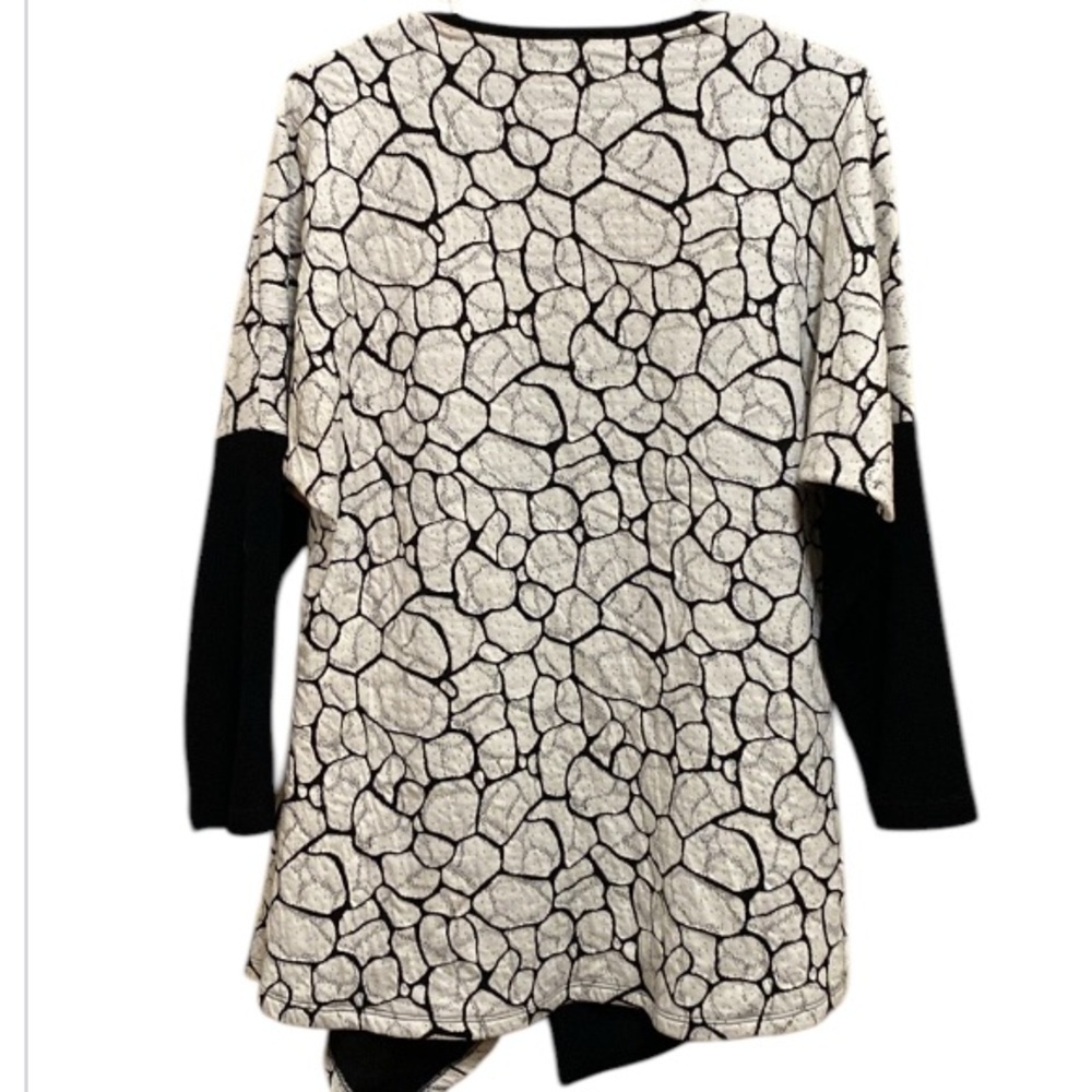 Yushi  size large black and white tunic - Picture 4 of 11